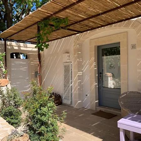 Masseria Salinola فندق أوستوني