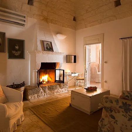 מלון Masseria Salinola 4*