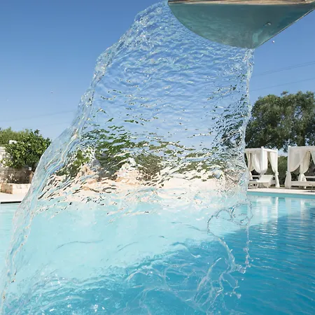 מלון Masseria Salinola 4*