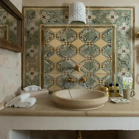 Masseria Salinola فندق أوستوني