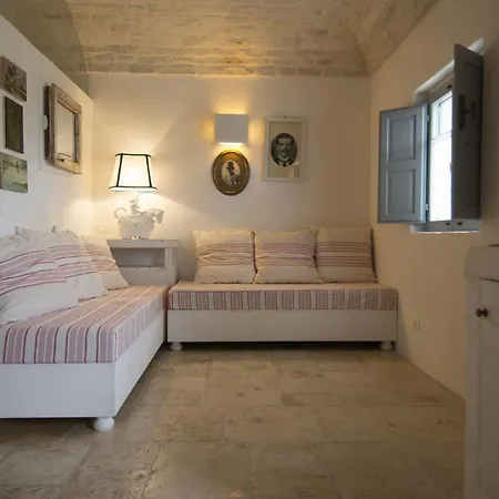 Masseria Salinola 4* أوستوني