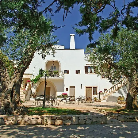 Masseria Salinola فندق أوستوني