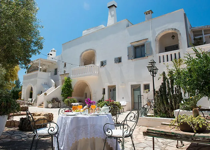Hotell Masseria Salinola 4*